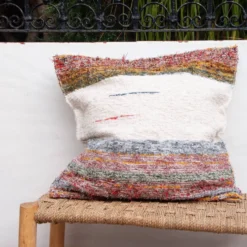 Housse de coussin artisanale en coton recyclé tissé main