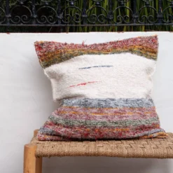 Housse de coussin artisanale en coton recyclé tissé main