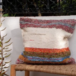 Housse de coussin artisanale en coton recyclé tissé main