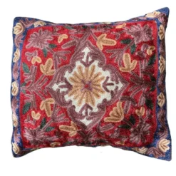 Housse de coussin brodée main en soie du Cachemire motif médaillon 40x40 cm