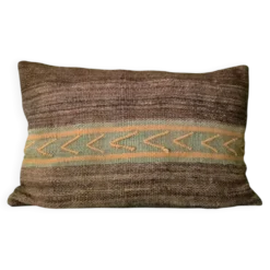 Housse de coussin en couverture berbère ancienne