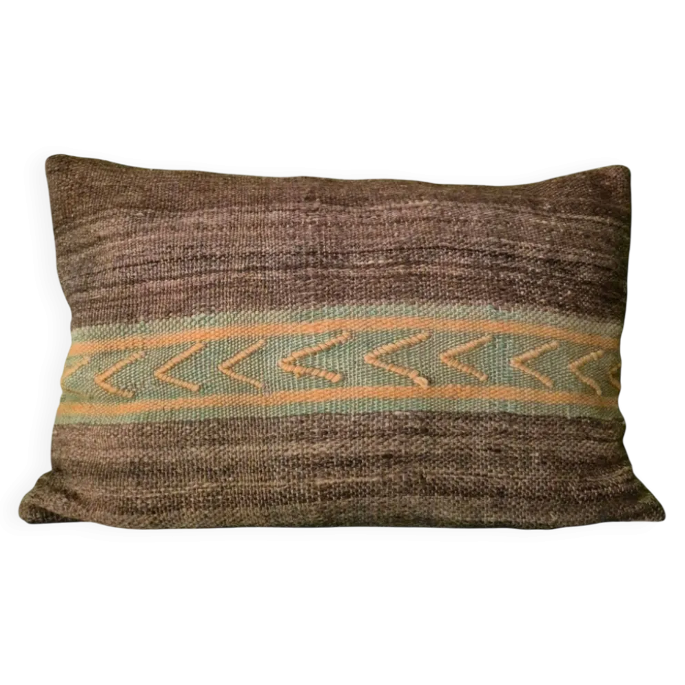 Housse de coussin en couverture berbère ancienne
