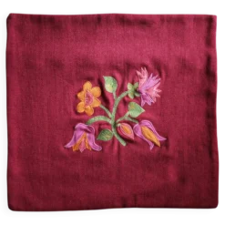 Housse de coussin en lainé 40 x 40cm - Motif floral brodé