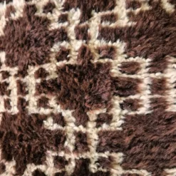 Housse de coussin en tapis berbère ancien
