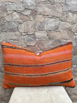 Housse de coussin Kilim berbère vintage : Coussin en laine marocaine