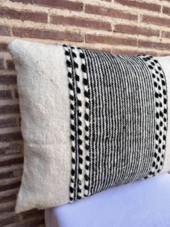 Housse de coussin rectangulaire berbère Zanfi - Fait main - 100 % laine