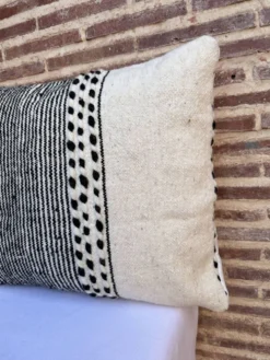 Housse de coussin rectangulaire berbère Zanfi - Fait main - 100 % laine