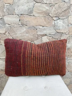 Housse de coussin vintage berbère marocaine en laine