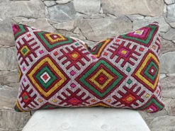 Housse de coussin vintage berbère marocaine en laine