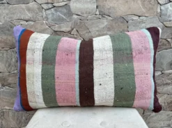 Housse de coussin vintage berbère marocaine en laine