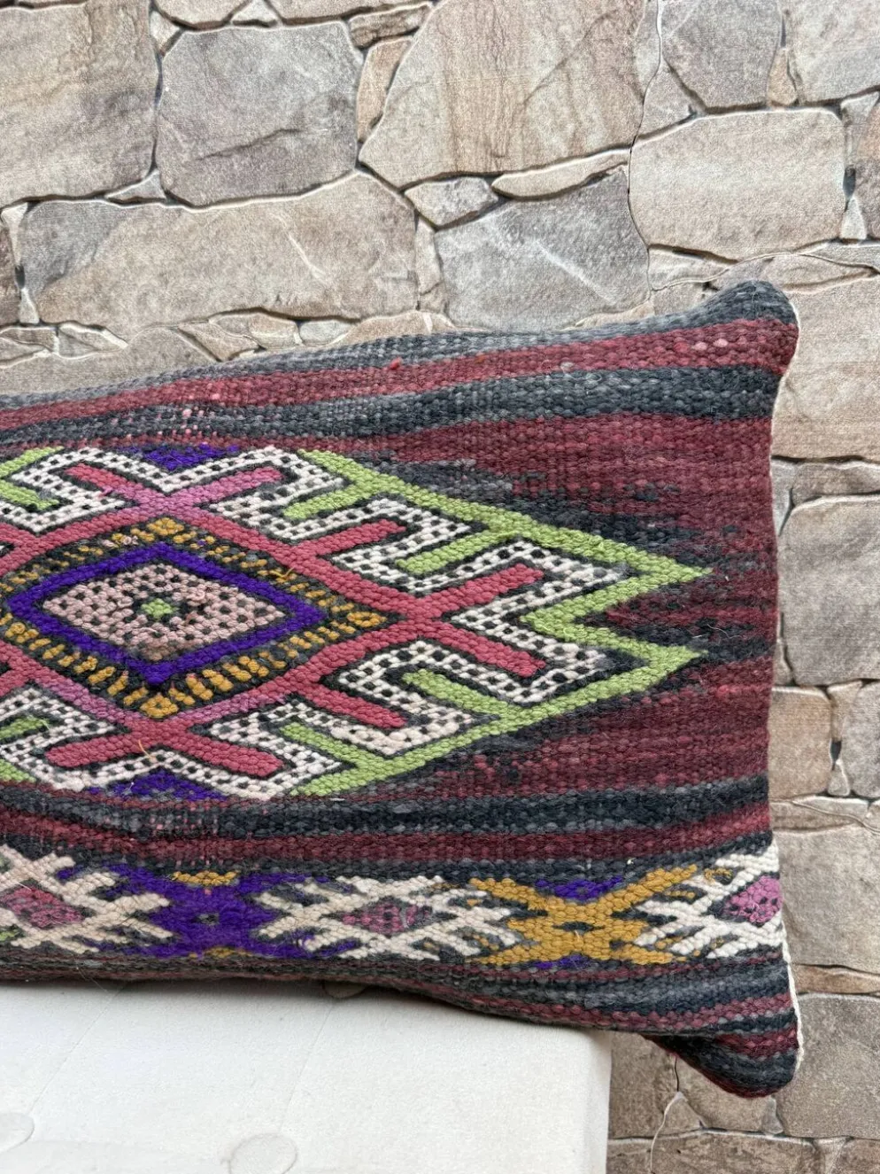 Housse de coussin vintage berbère marocaine en laine