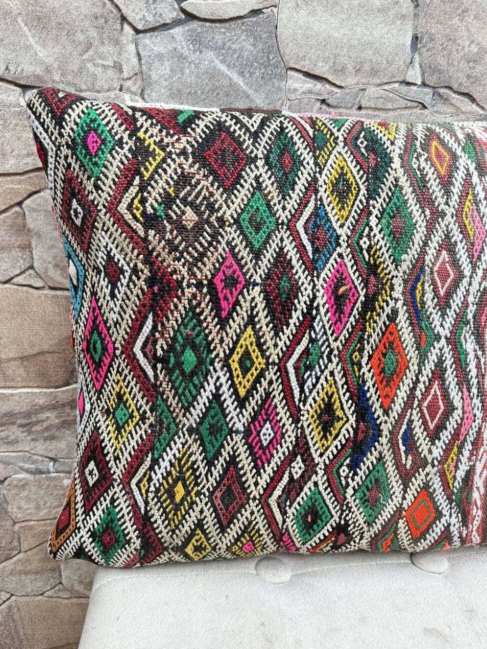 Housse de coussin vintage berbère marocaine en laine