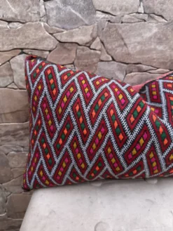 Housse de coussin vintage berbère marocaine en laine