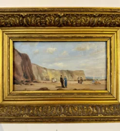 Huile sur bois – Scène de plage aux falaises – signée SP
