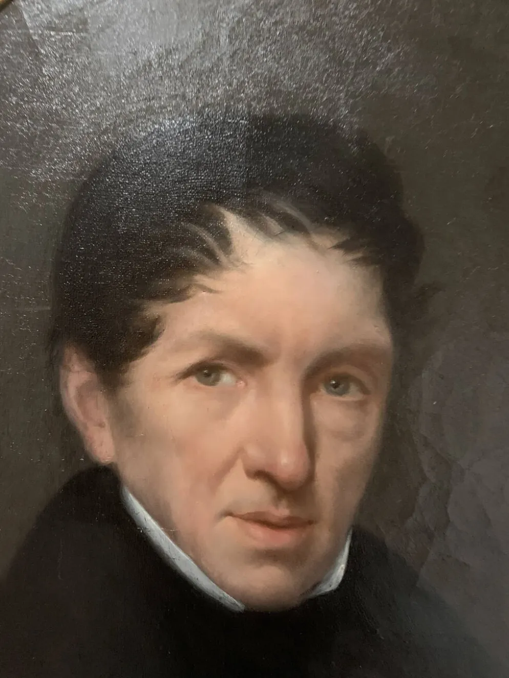 Huile sur toile Paire de portrait en cadre ovale doré XIX siècle