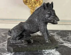 Il Porcelino d’après Pietro Tacca, sculpture en marbre vert serpentine, Italie XIXème siècle