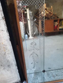 Immense miroir vénitien – 202 cm – verre gravé & biseauté – bois doré