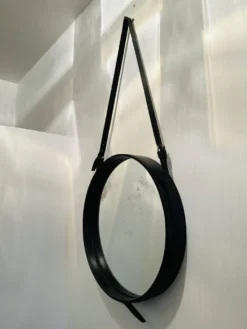 Jacques Adnet miroir circulaire cuir et laiton