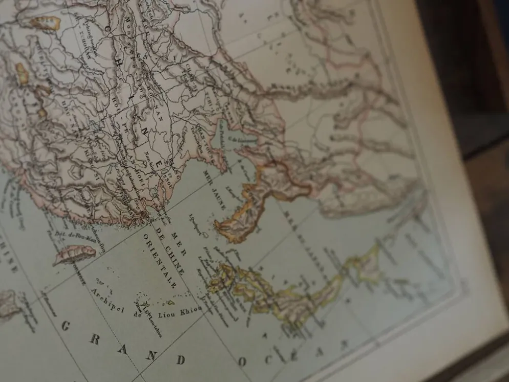 Japon et Chine, carte ancienne 1887 – Carte géographique vintage.