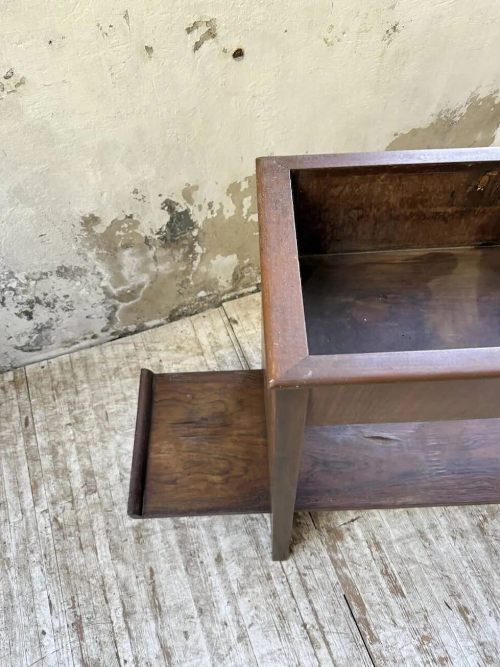 Jardinière années 50 palissandre constructiviste
