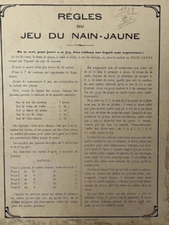 Jeu ancien de nain jaune avec ses jetons en os