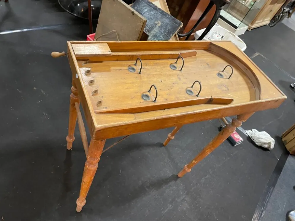 Jeu ancien flipper en bois