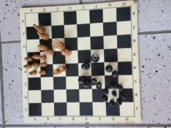 Jeu d échec en bois complet
