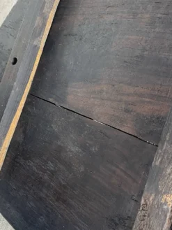 Jeu d’échec en bois sculpté