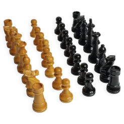 Jeu d’échecs Staunton en bois laqué – Roi 10 cm – El Corte Inglés