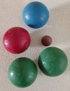 Jeu de boules en bois