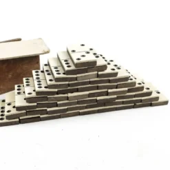 Jeu de dominos postmoderne, Pologne, années 1950, ensemble de 28.