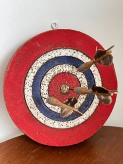 Jeu de fléchettes vintage