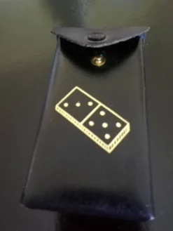 Jeux complet de Dominos Miniatures En Boîte Noir Et Blanc.