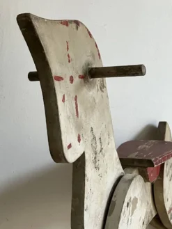 Jouet ancien, cheval en bois