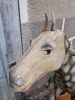 Jouet cheval en bois