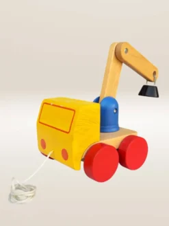 Jouet à tirer camion articulé en bois