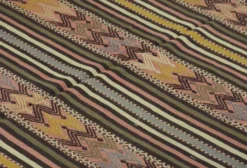 Kilim turc vintage graphique à frises géométriques 264 x 137 cm