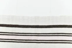 Kilim Turc Vintage Rayé Blanc et Brun, Tapis Bohème Tissé Main, 175x220Cm