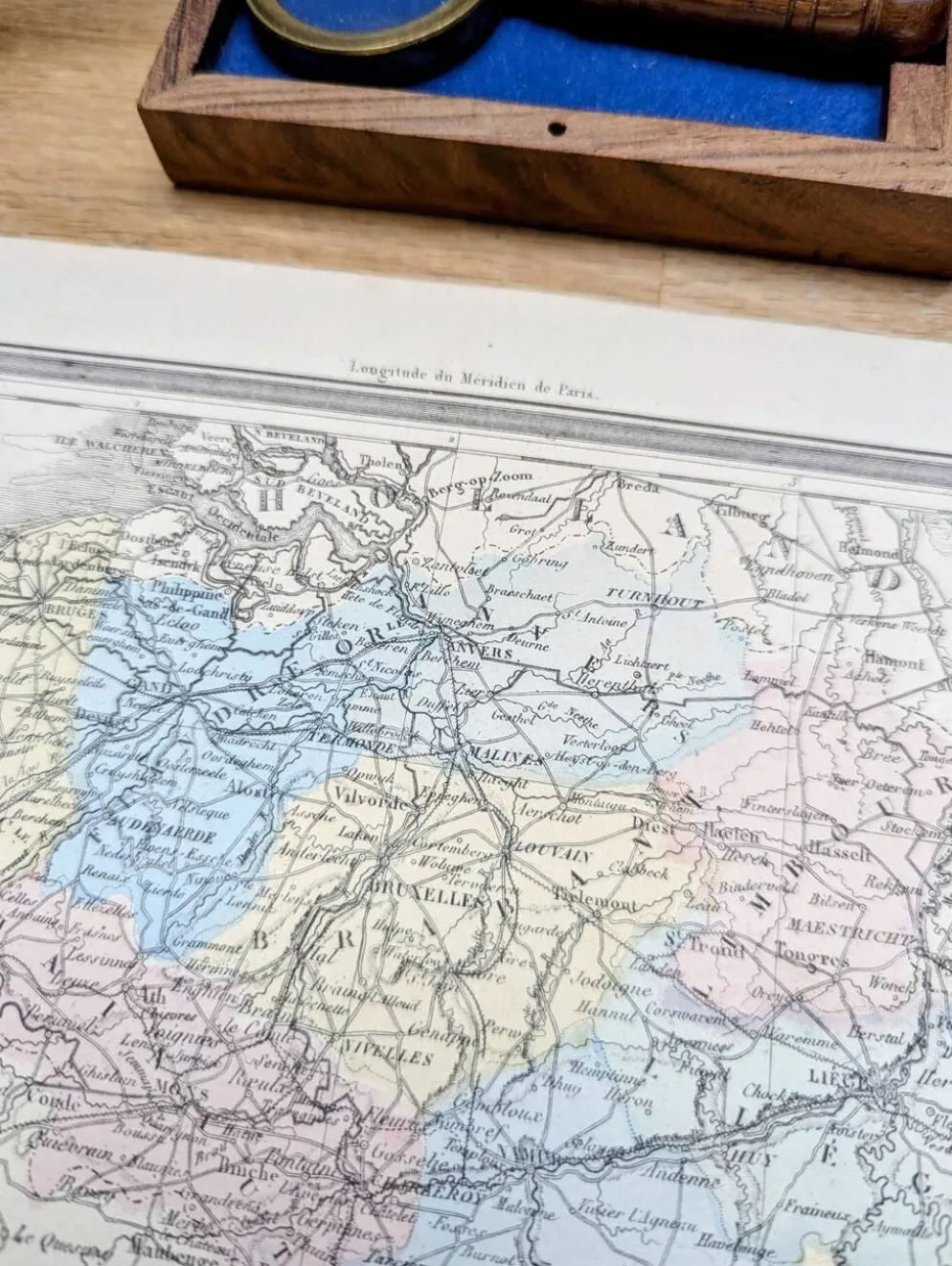 La Belgique, carte ancienne, imprimée en 1852.