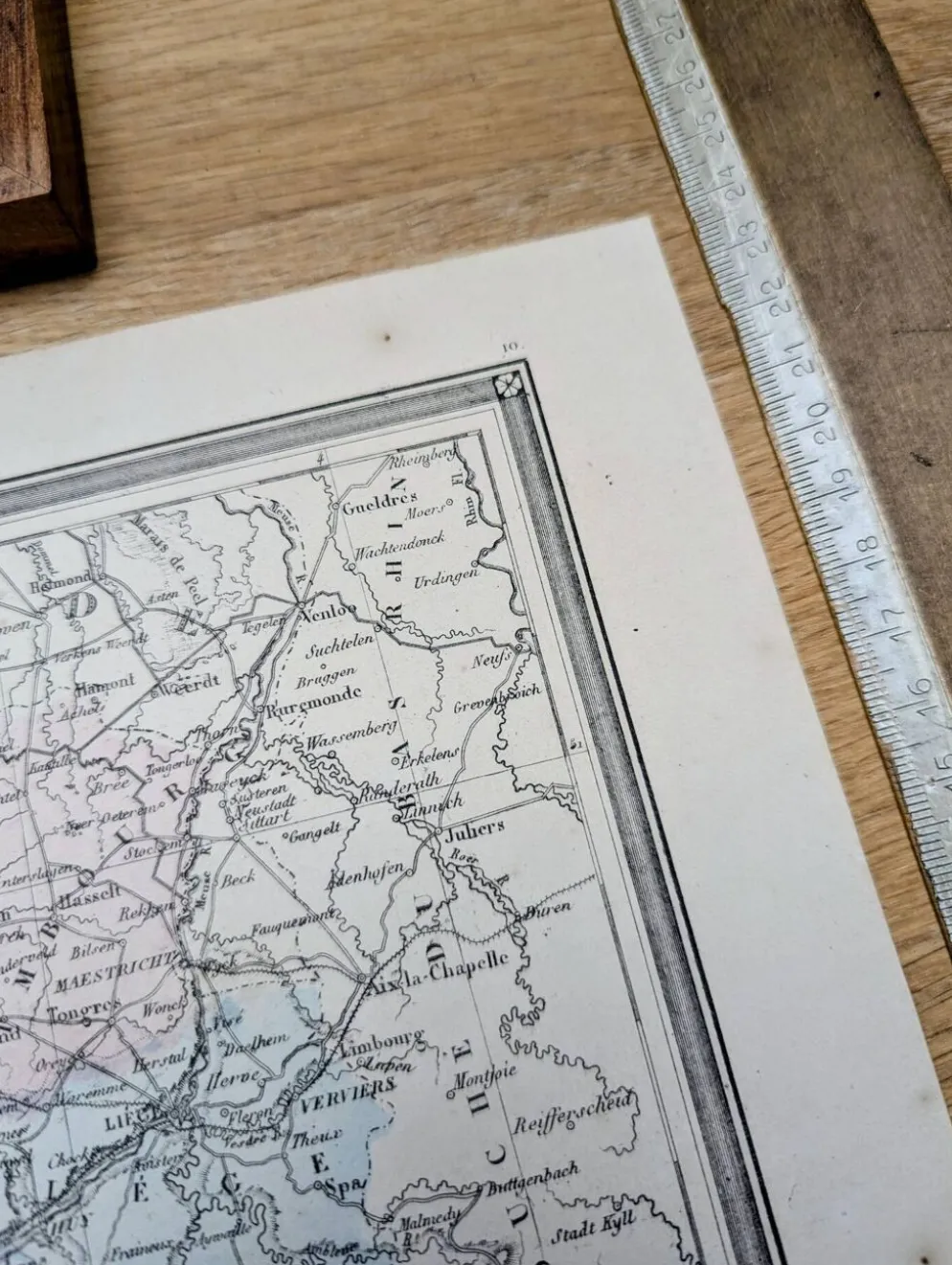 La Belgique, carte ancienne, imprimée en 1852.