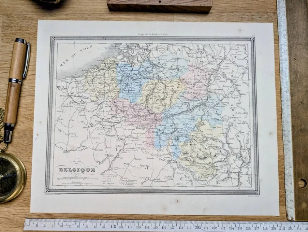 La Belgique, carte ancienne, imprimée en 1852.