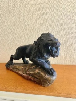 Lion rugissant art déco signé Magioni