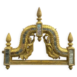 Élément architectural provenant d’un temple indien en bois doré
