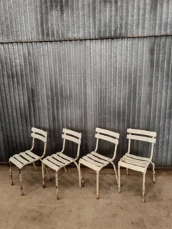 Lot de 4 chaises bistrot Tolix vintage