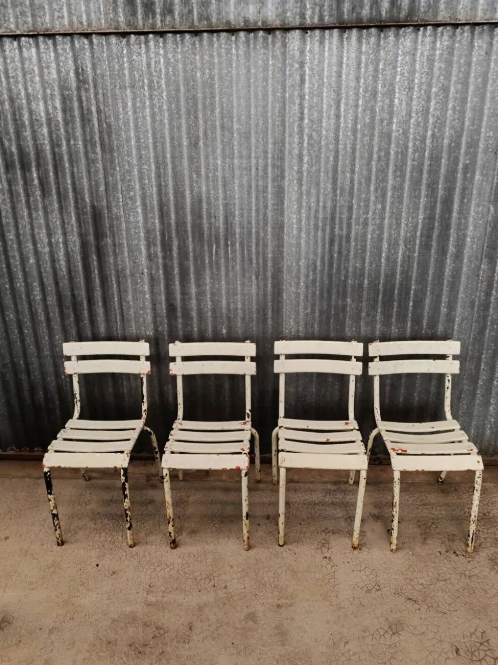 Lot de 4 chaises bistrot Tolix vintage