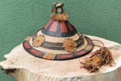 Lot de 3 chapeaux de paille et cuir, peuple Peul, Mali