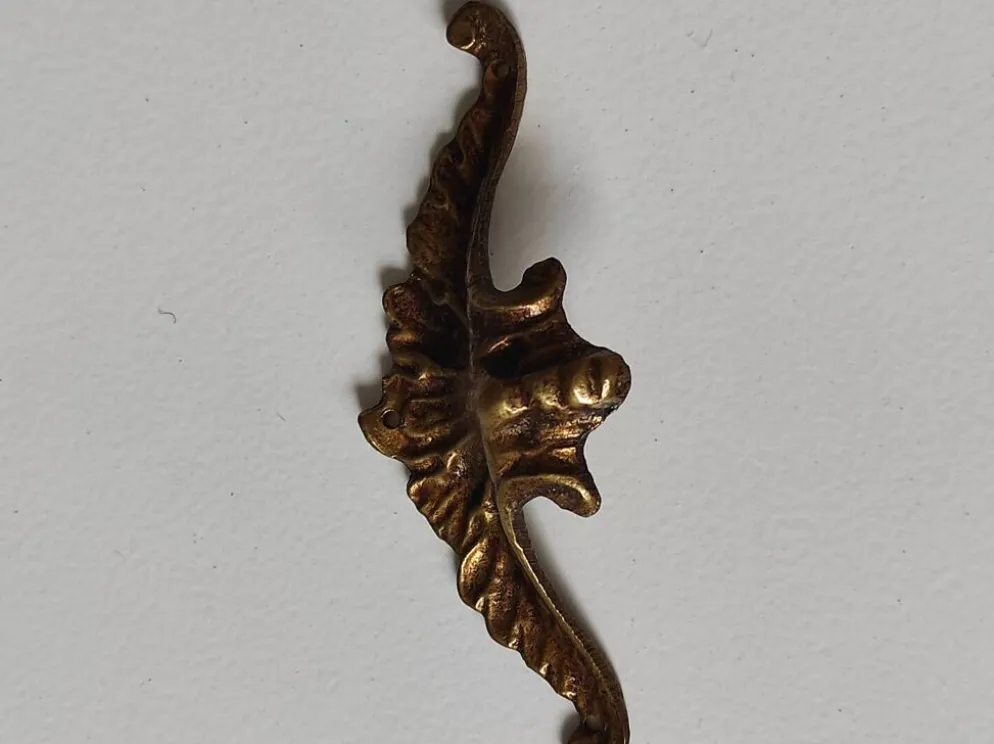 Lot de deux poignées en bronze