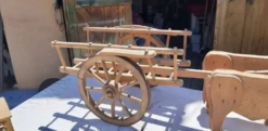 Lot de jouets anciens en bois de la ferme