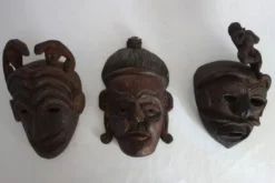 Lot de 3 masques Himalayens vintage