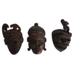 Lot de 3 masques Himalayens vintage